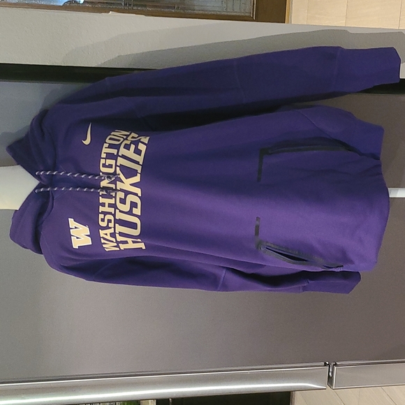 DRI-FIT Other - DRI-FIT Washington Husky Sweatshirt XL NWOT